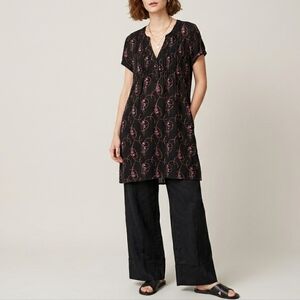 April Cornell Lightweight Black Floral Tunic Top Size Medium Baggy Layering